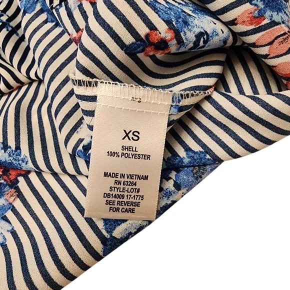 Floral Striped Blouse with Open Bell Sleeves - Picture 11 of 12